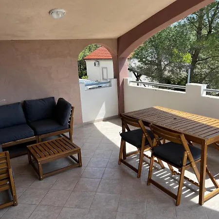 Grande Rosso Apartment Vir Exterior photo