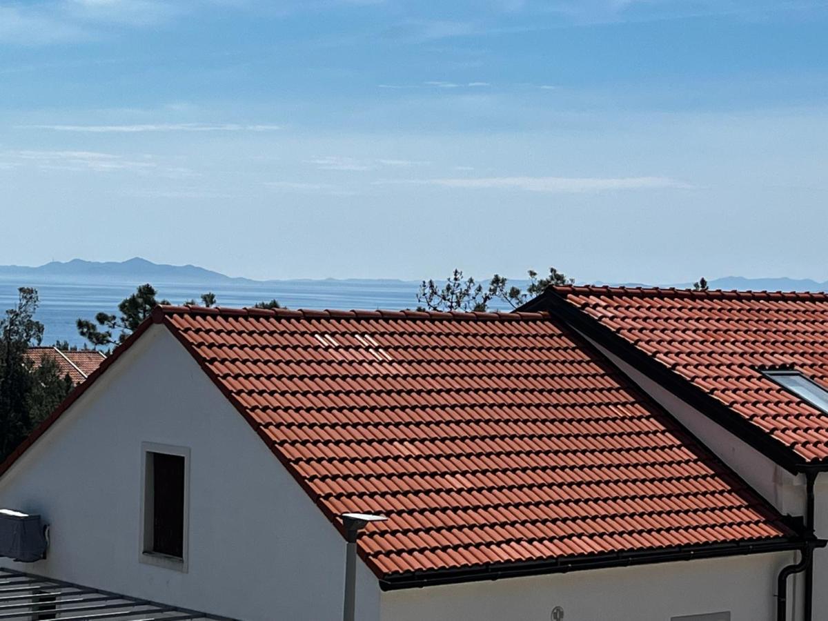 Grande Rosso Apartment Vir